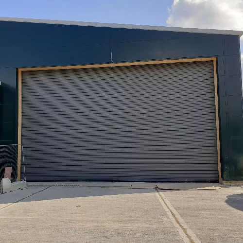 Electric rolling shutter door